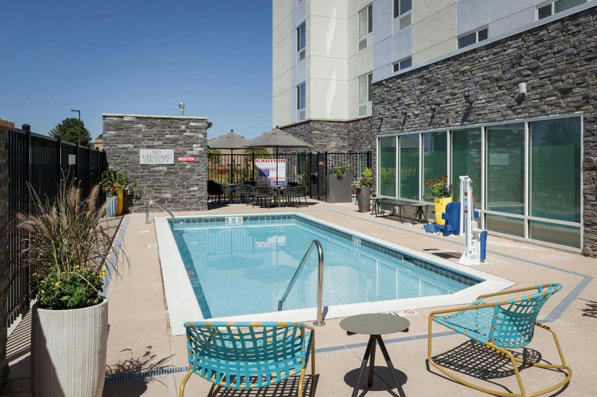Towneplace Suites By Marriott Denver North Торнтон Екстер'єр фото
